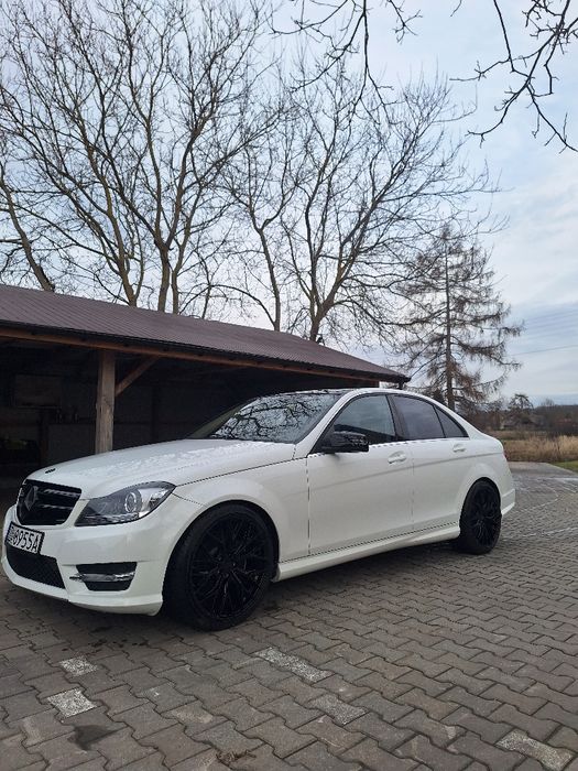 Mercedes Benz w204 c250 1.8cgi 204km