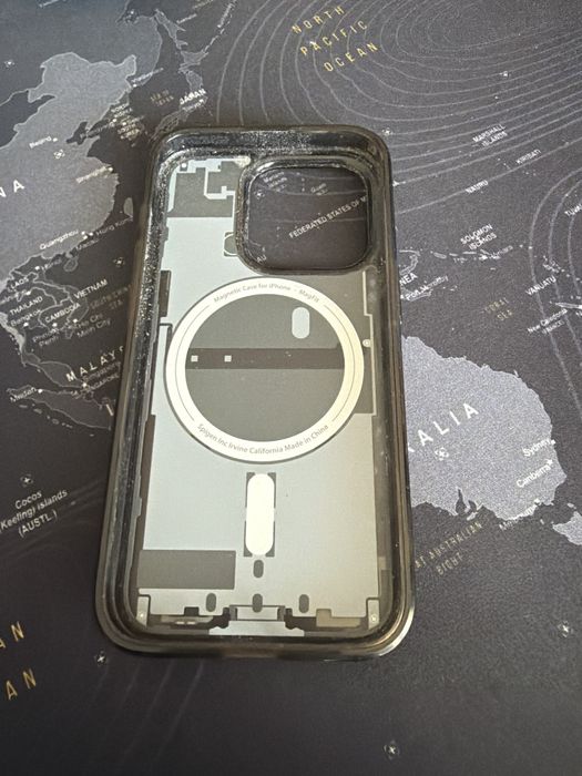 Capa iphone spigen ultra hybrid magsafe