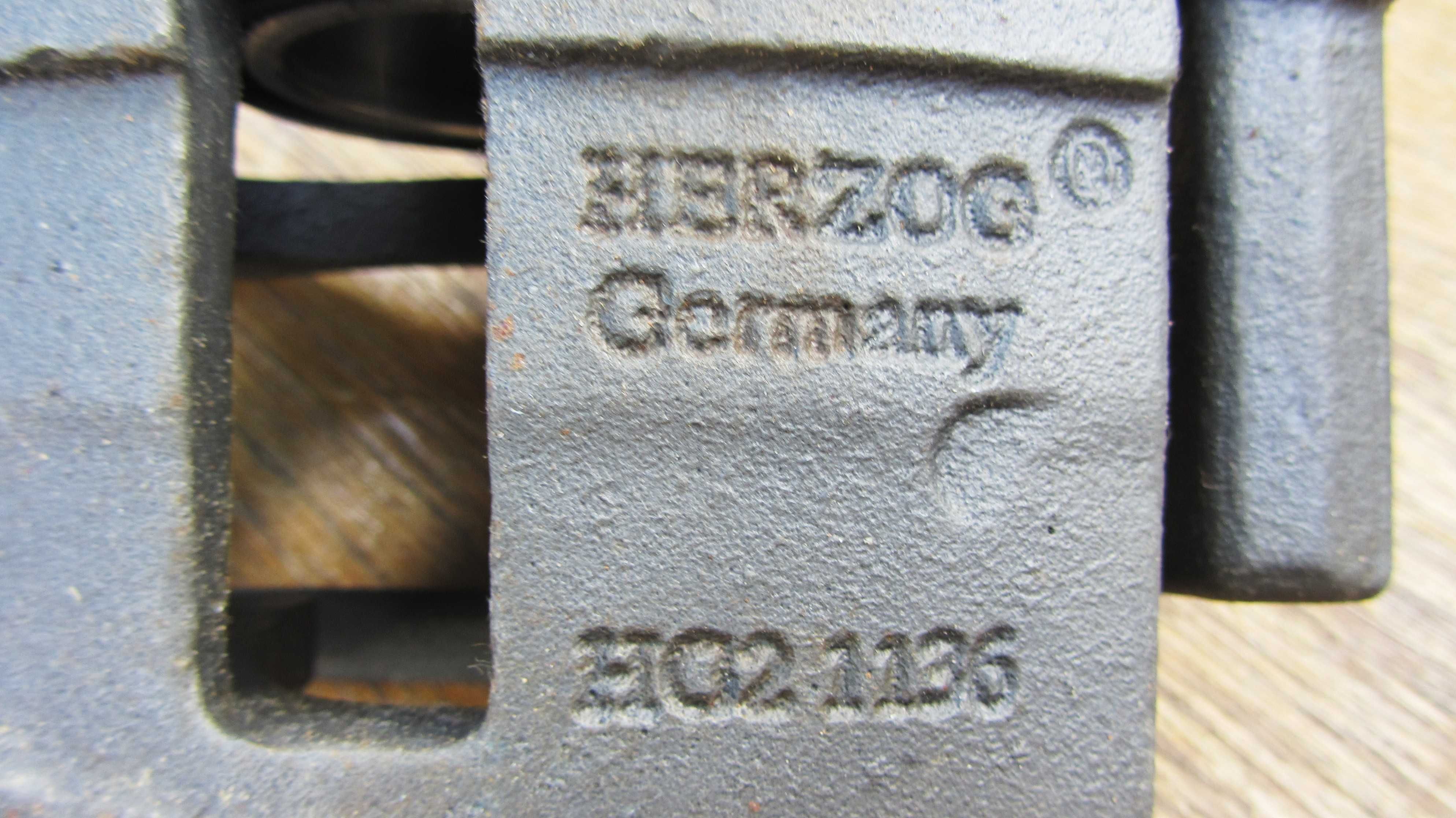 Суппорт Herzog HG21136 правый, новый, цена ниже чем в рознице на 20%