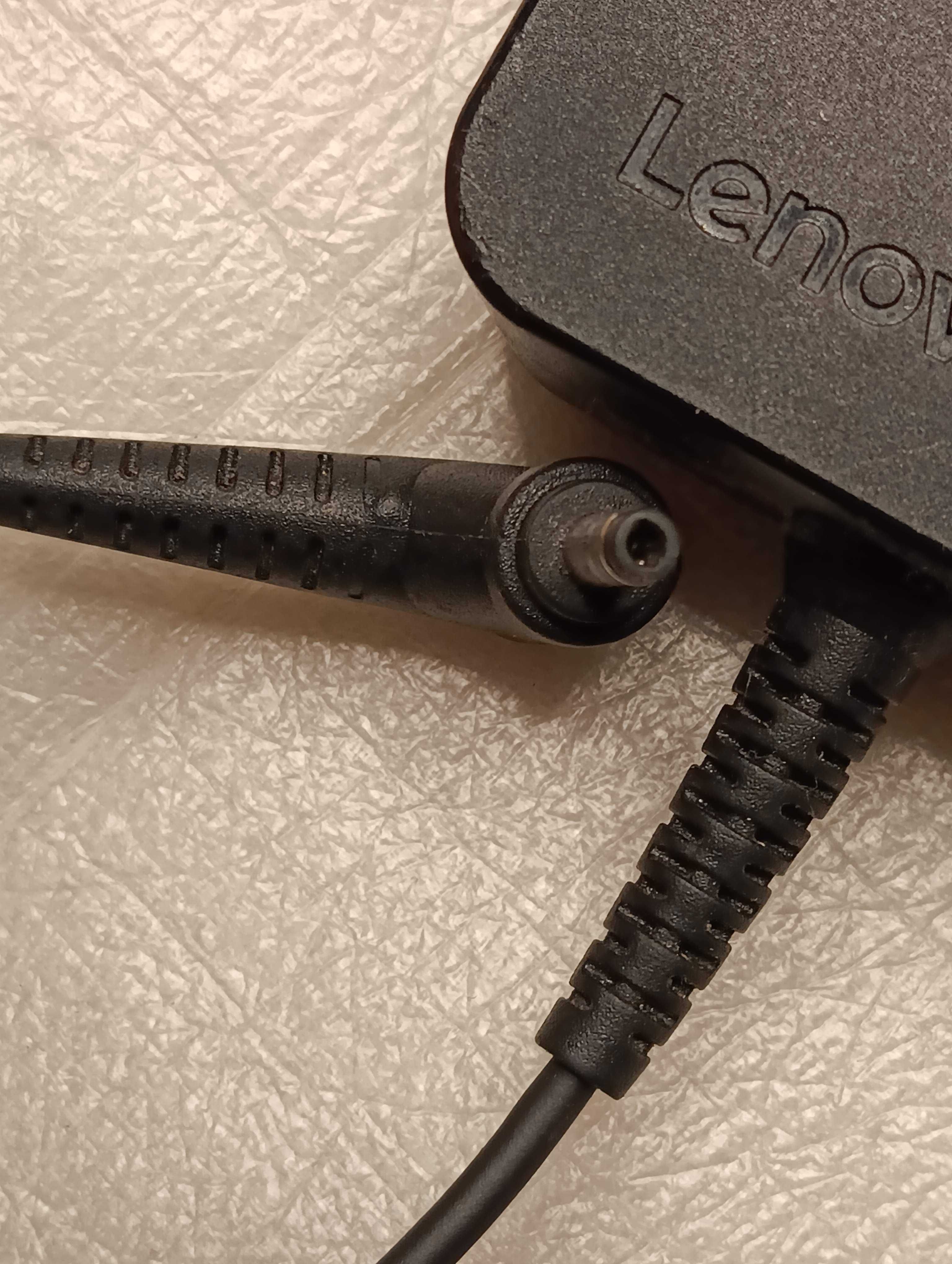 Блок живлення зарядне до ноутбука Lenovo 20V 2.25A 45W (4.0×1.7mm)