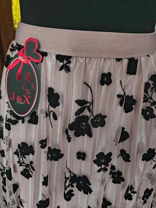 Dwustronna spódnica plisowana tiulowa czarne róże kwiaty pudrowy róż