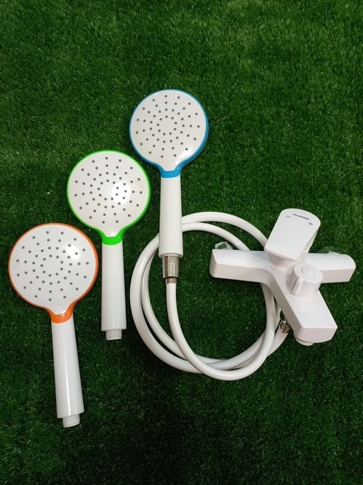 СУПЕР ПЛАСТИК ! Смеситель/змішувач/кран для ванны из пластика