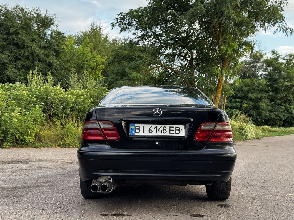 Продаж/обмін Mercedes-Benz CLK-200 у гарному стані
