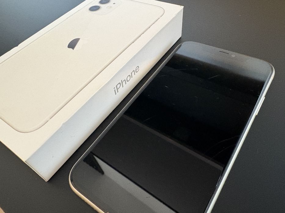 Iphone 11 biały 64GB
