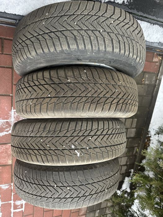 225/65R17 зимова 22року