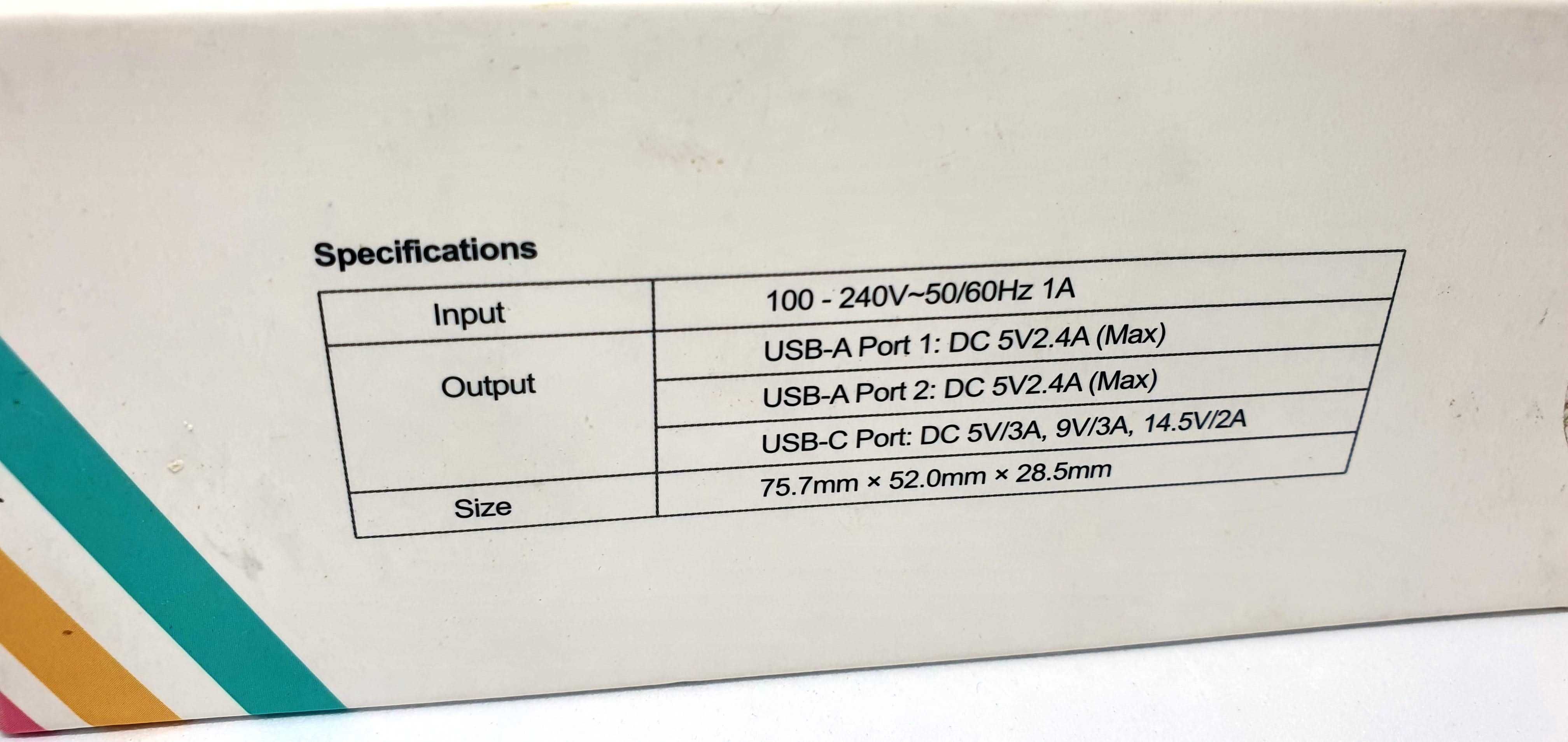 Szybka ładowarka sieciowa ESR USB Type-C PD + 2 USB 41W