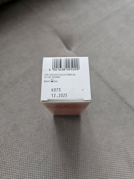 Weleda odżywczy i kojący olejek do biustu / masażu piersi
