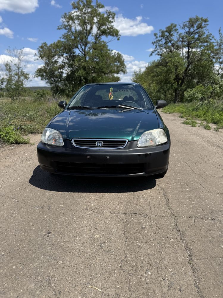 Хонда Civik 1.4i 1998г