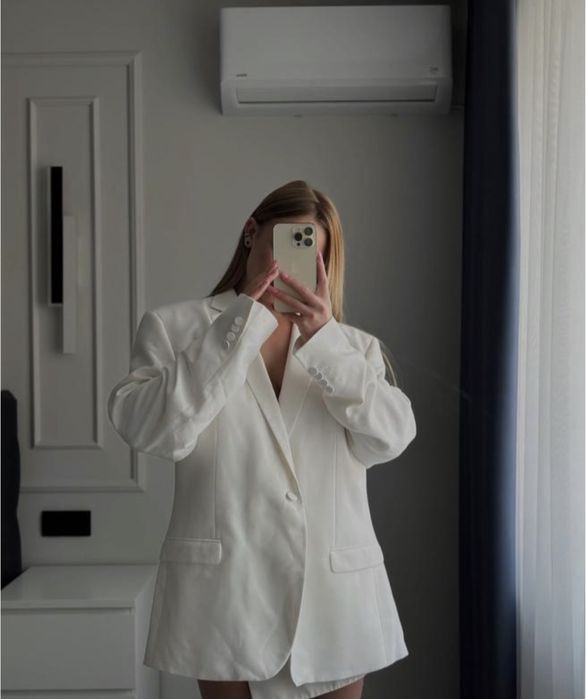 Стильний оверсайз молочний жакет/піджак , підклад шовковий