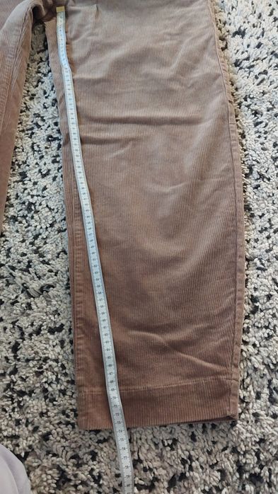 Brązowe spodnie baggy Bershka