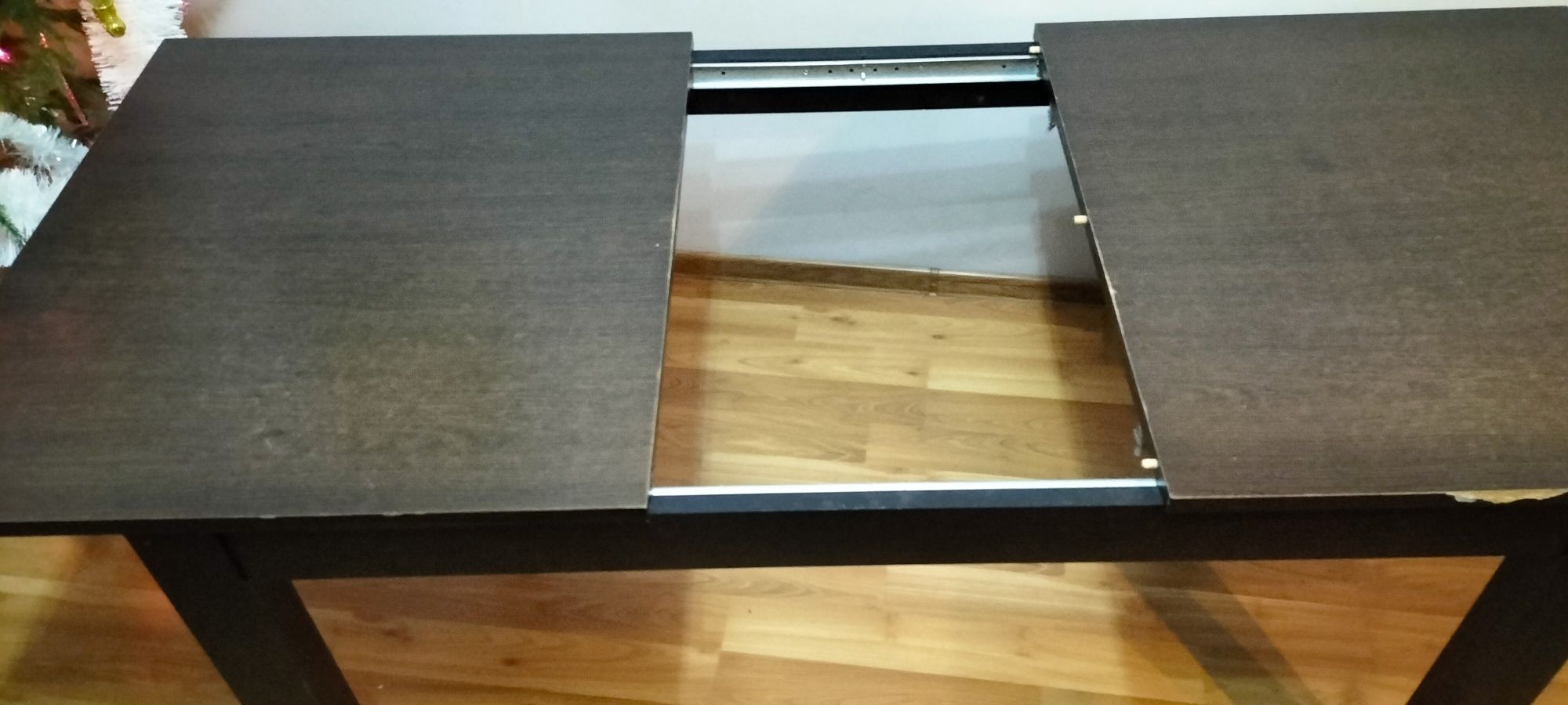 Stół w kolorze wenge