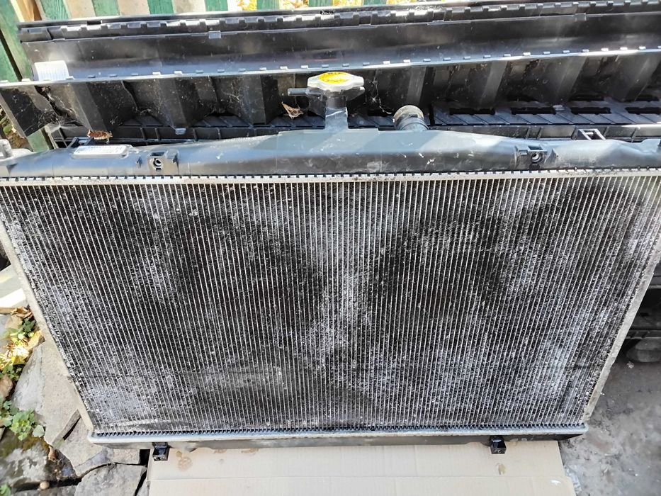 Радиатор Toyota оригинал для Lexus RX 350