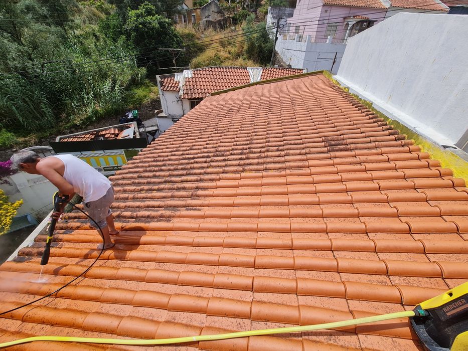 Limpeza e impermeabilização de telhados e pinturas