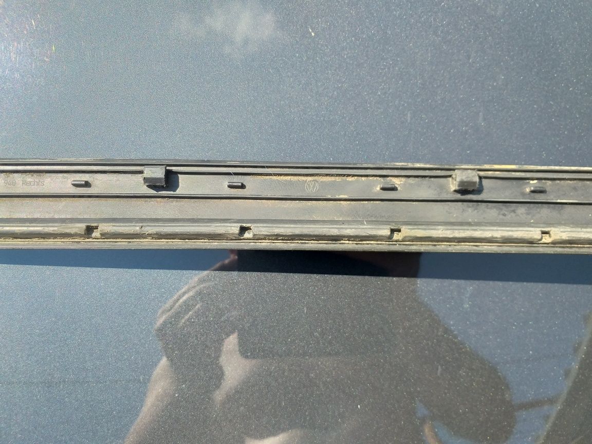Накладка двери Volkswagen Passat B6