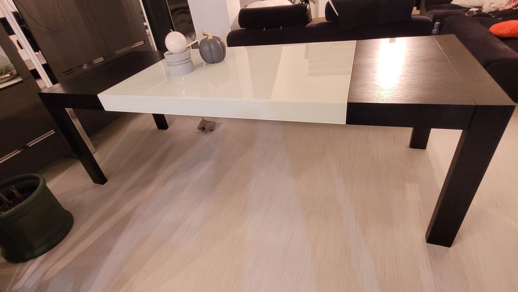 Stół do salonu szkło,drewno, rozkladany