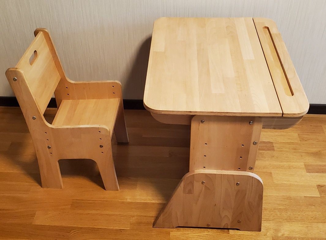 Парта и стульчик из букового щита торговой марки Абсолют