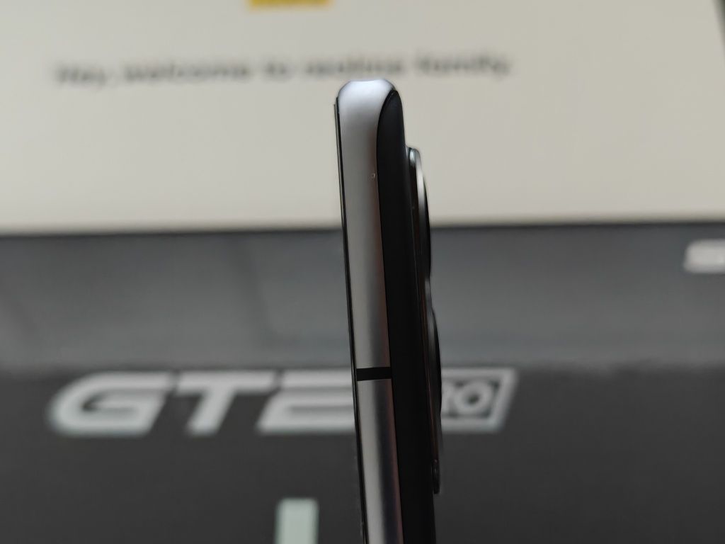 Продам Realme GT 2 Pro