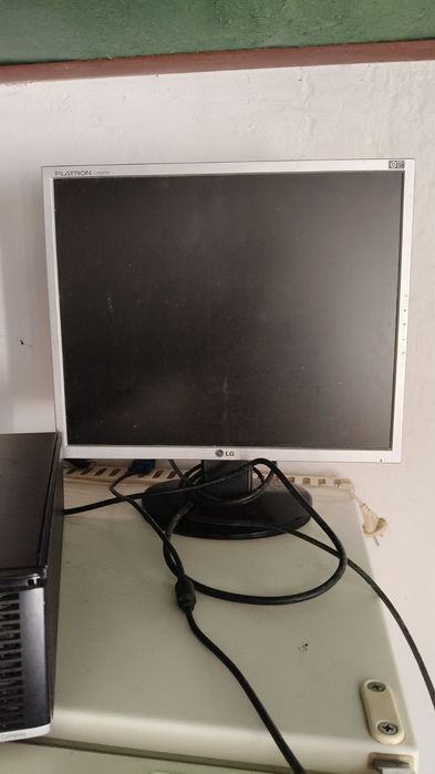 Продам монитор и системный блок недорого.