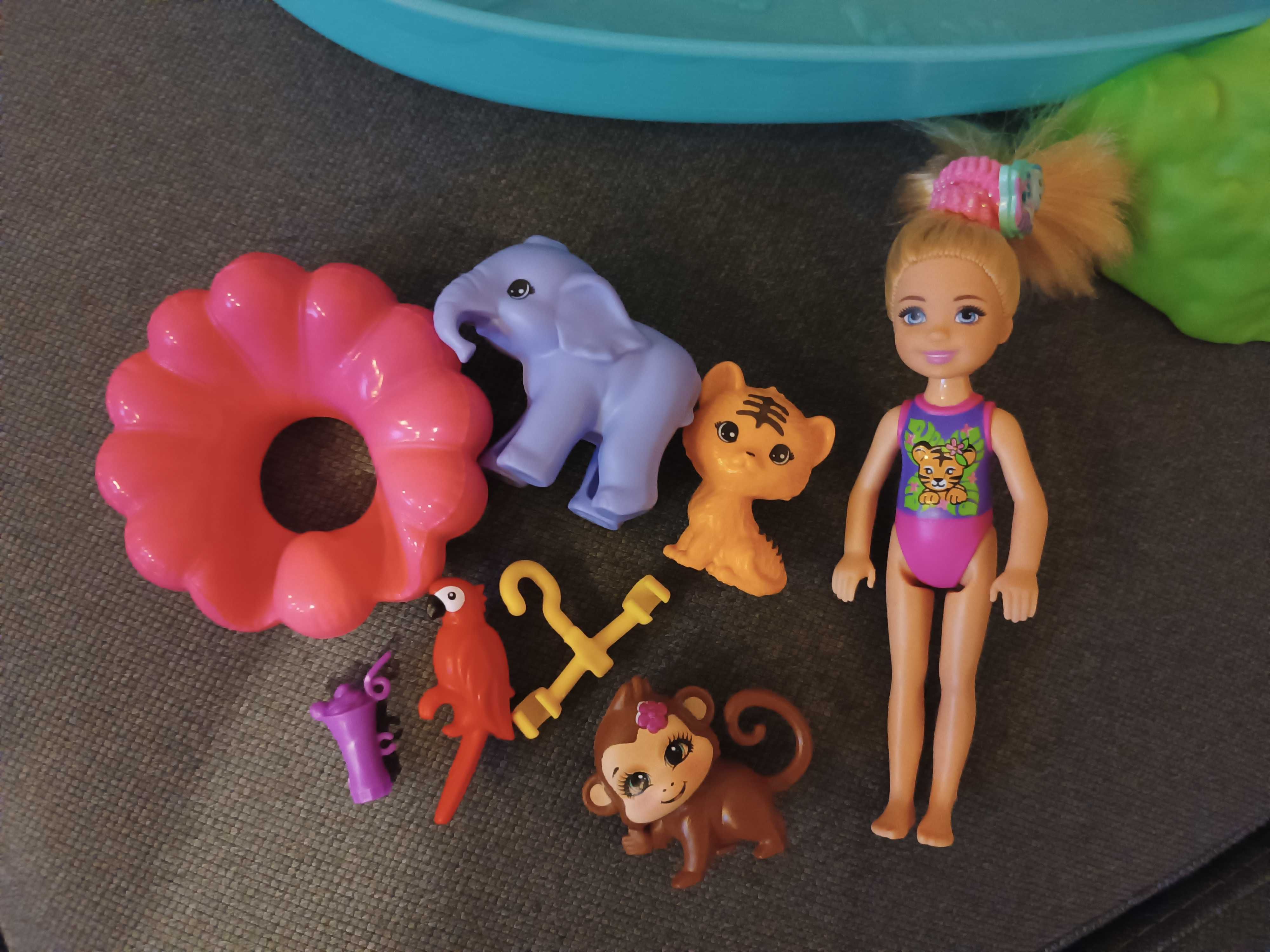 Barbie Chelsea Wakacyjna przygoda w basenie