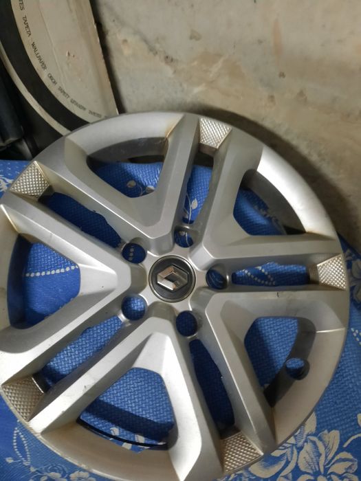 Ковпаки Renault R16 під металеві диски оригінал