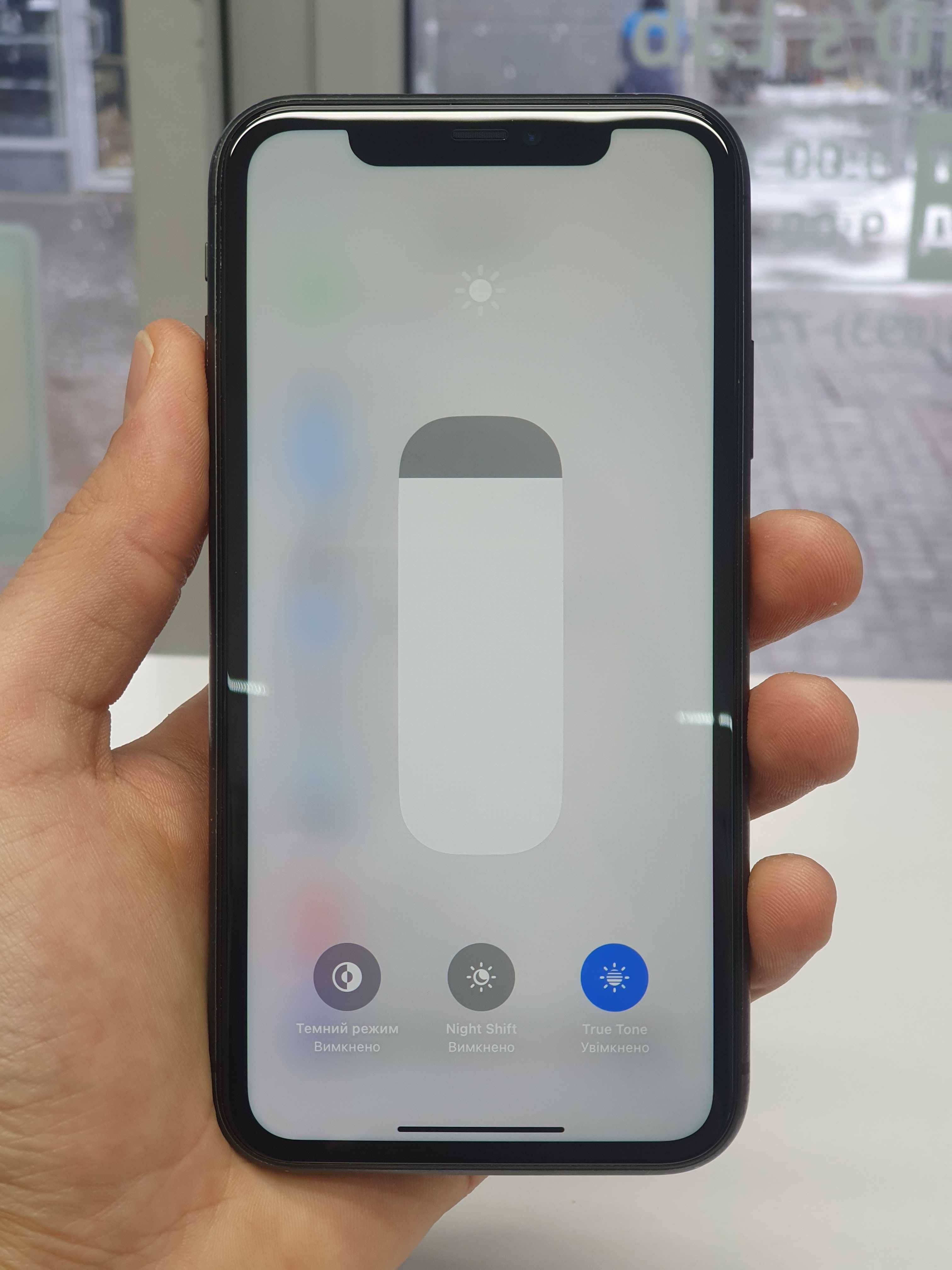 iPhone 11 64GB Neverlock у відмінному стані