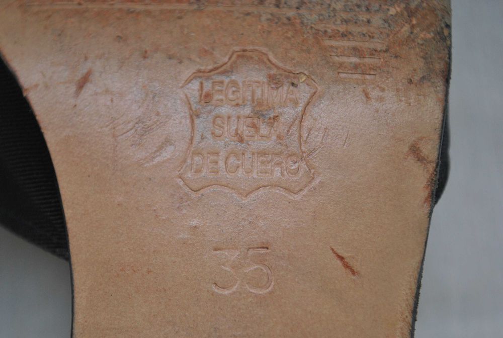 Sapatos de senhora pretos Godiva