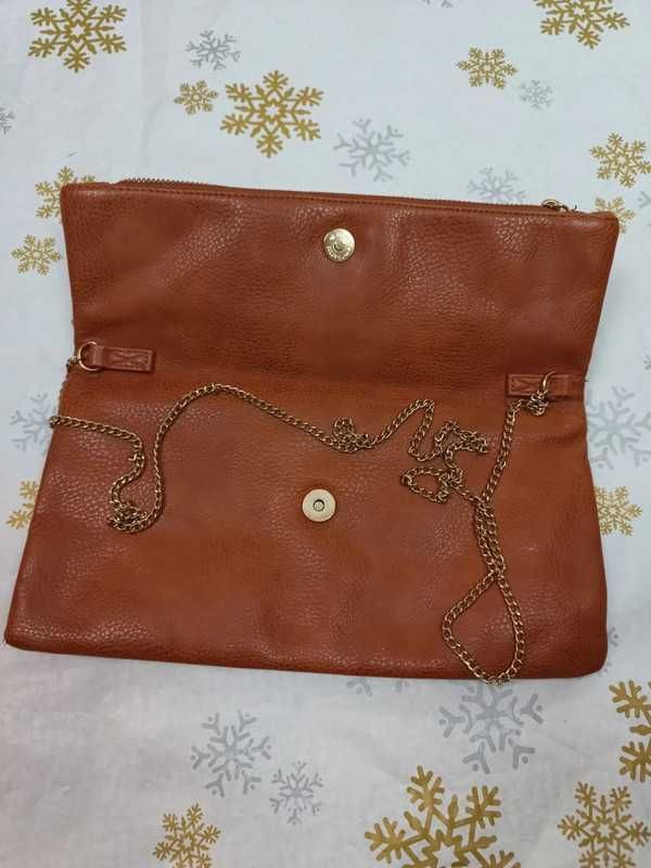 Torebka damska New Look, brązowa na łańcuszku, kopertowa, crossbody