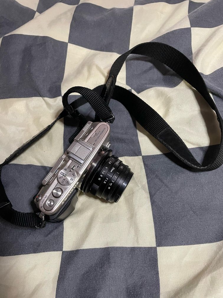 Olympus E-PL6 + Flash + 25 mm 1.6