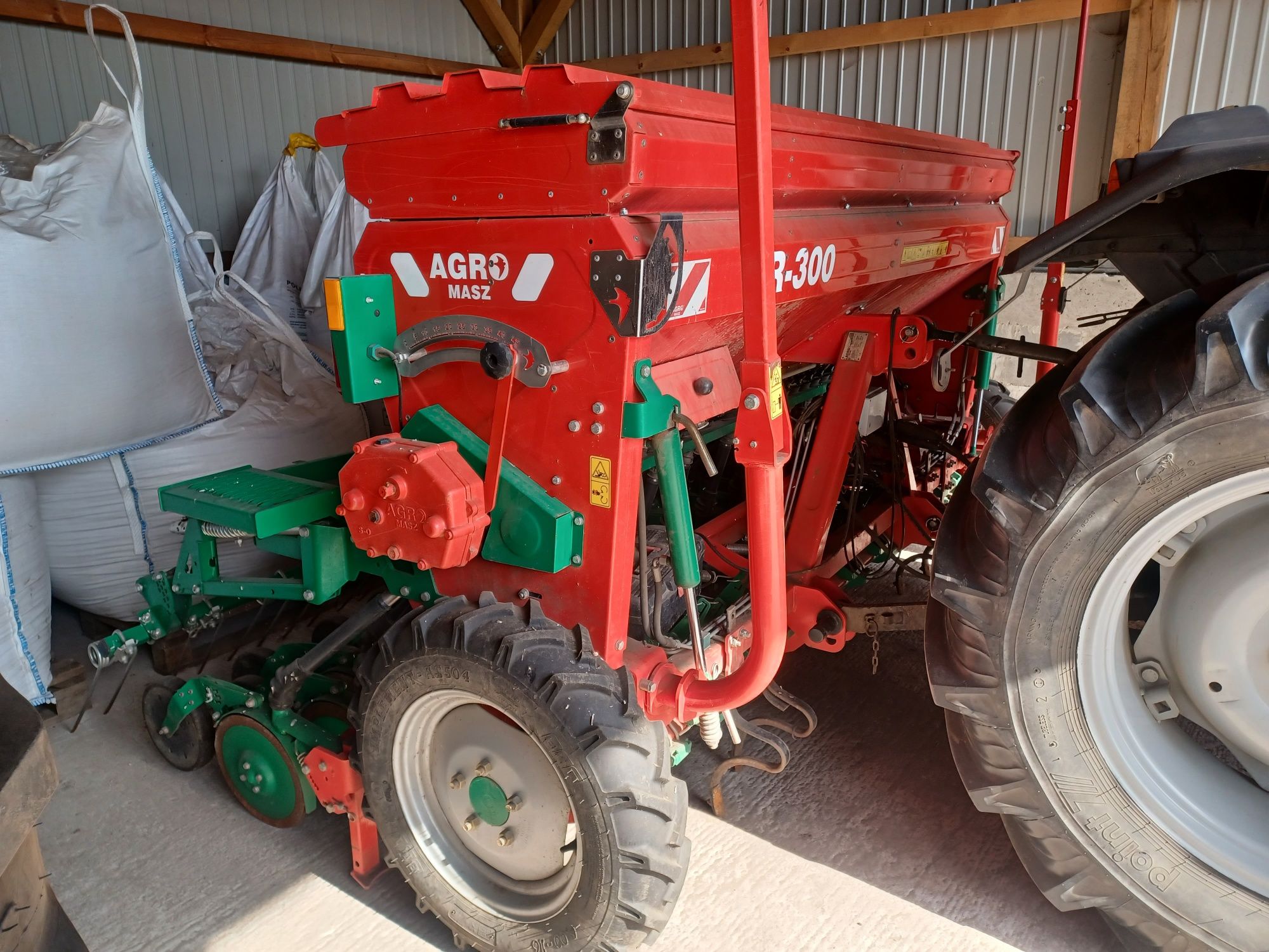 Siewnik talerzowy Agro-Masz SR300
