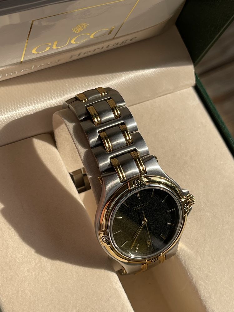 Годинник Gucci 9040M вінтаж 1996рік
