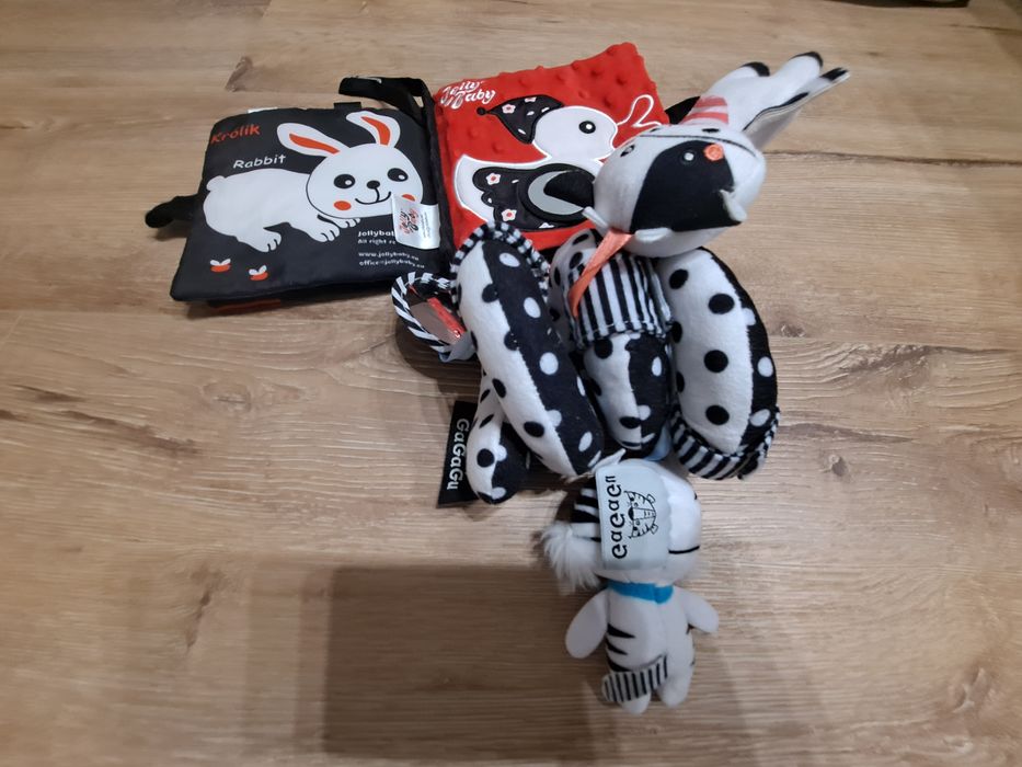 Zawieszka gagagu I książeczka jolly