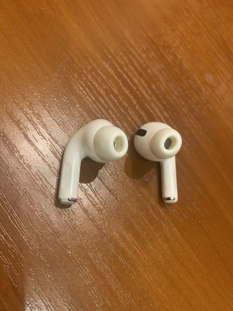 Навушники AirPods Pro