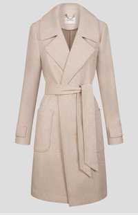 Пальто бежевого кольору Orsay