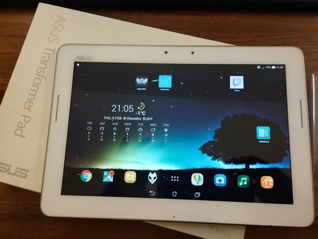 Планшет Asus Transformer Pad TF303CL