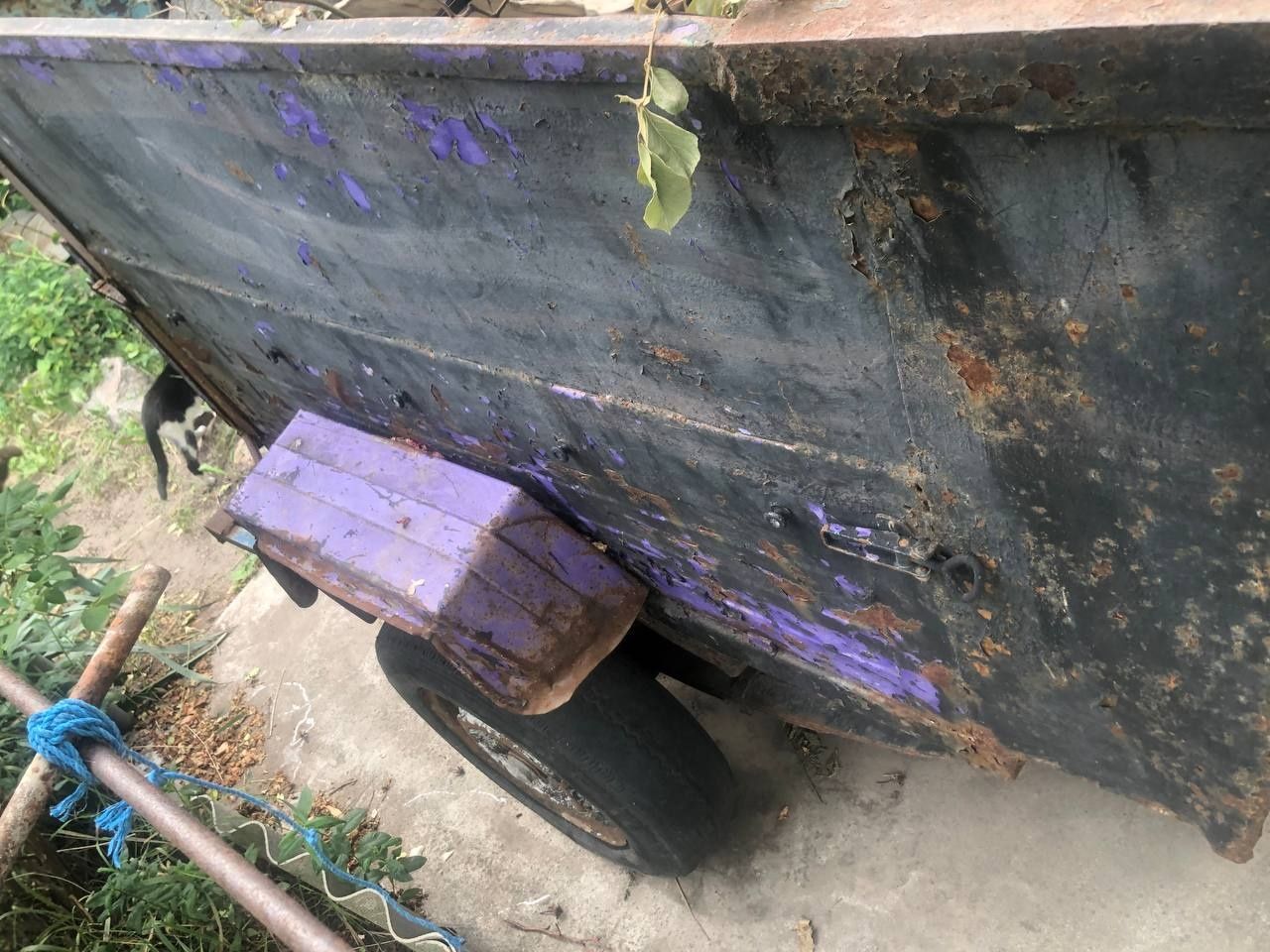 Причеп легковий з усиленою рамой