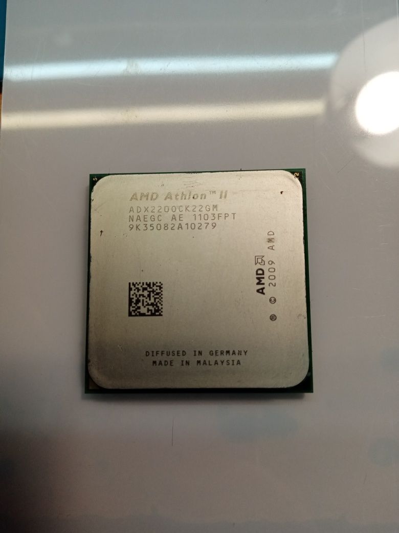 Процессор AMD Athlon II X2 220 2.8Ghz (ADX220OCK22GM) Socket AM3