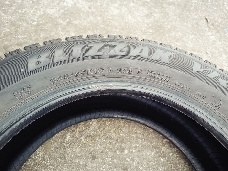 bridgestone blizzak vrx 205 55 16