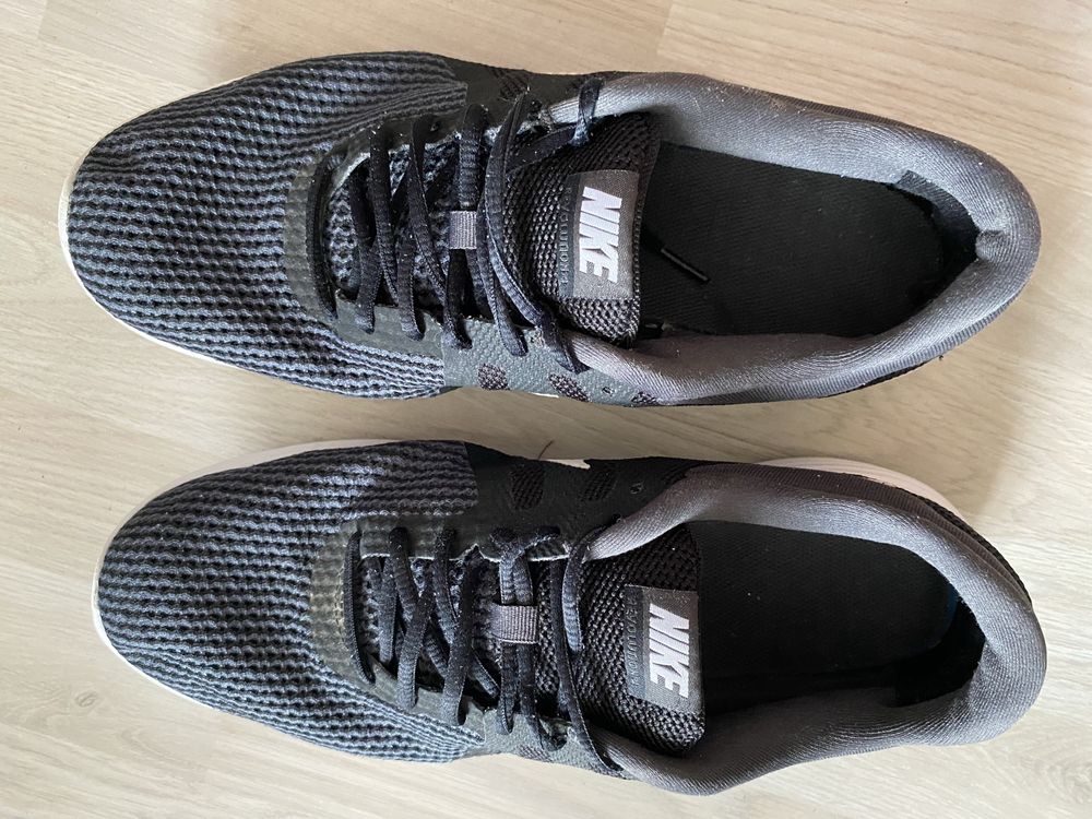 Кросівки чоловічі для роботи  44р28см Nike Revolution originaj Найк