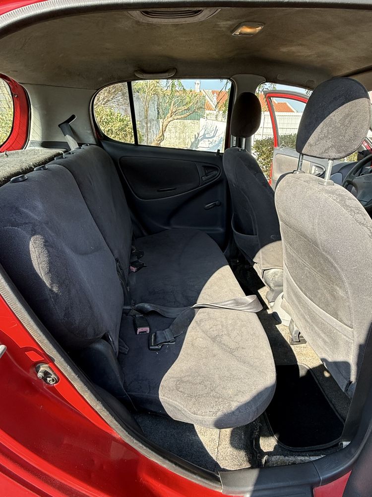 Toyota Yaris 1.4 Diesel - 2002 - Nacional - Inspecao ate 02/2026