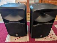 Colunas Som Yamaha Stagepas 600i + Stands + Mala de Transporte