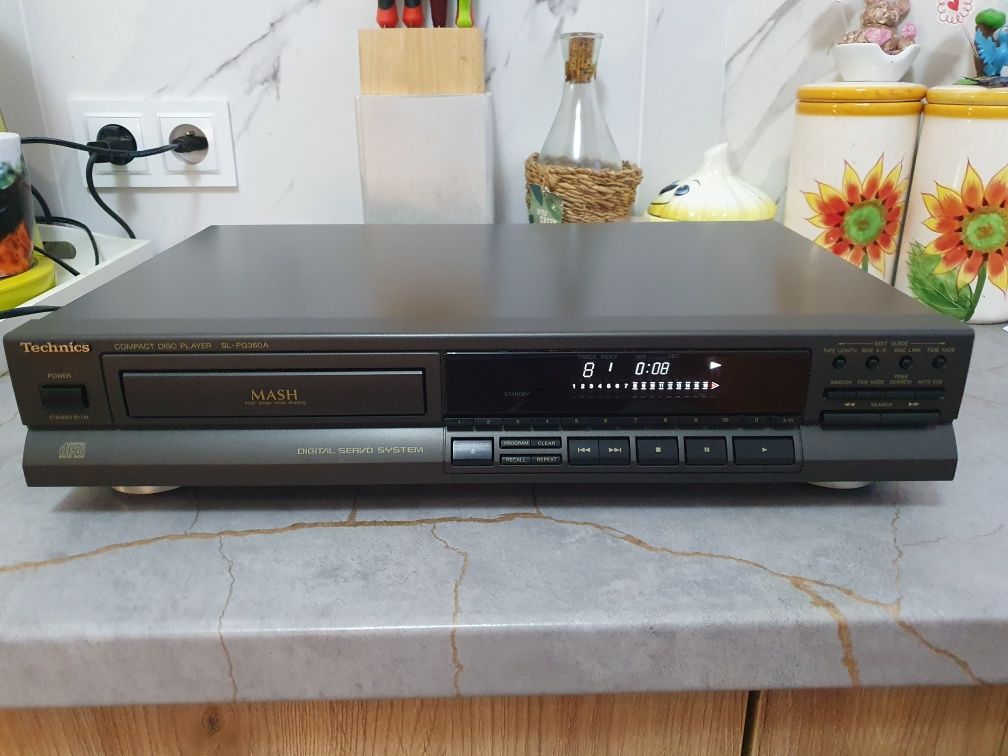 Odtwarzacz CD Technics SL-PG360A