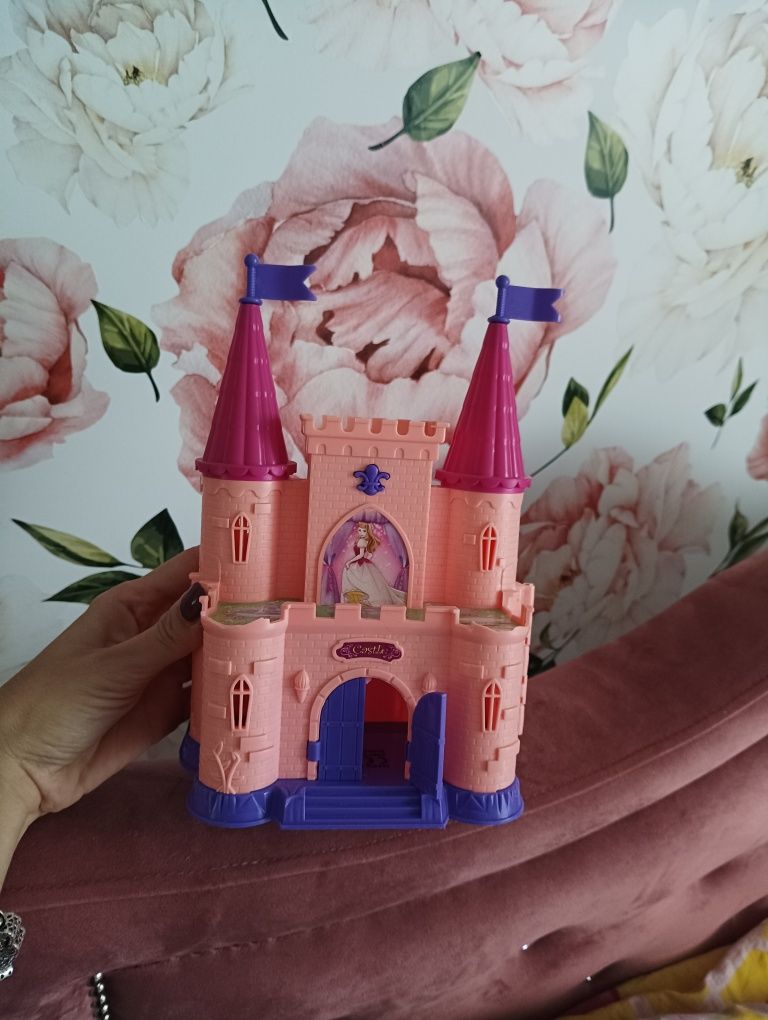 Domek dla lalek różowy zabawa dla dzieci zamek