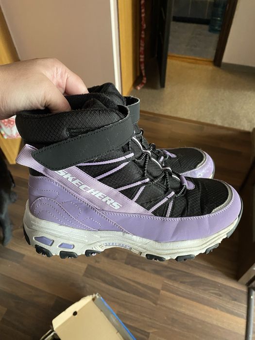 Демисезонні skechers