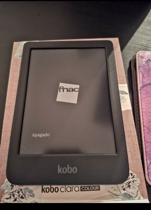 Kobo Clara Colour + oferta de acessórios
