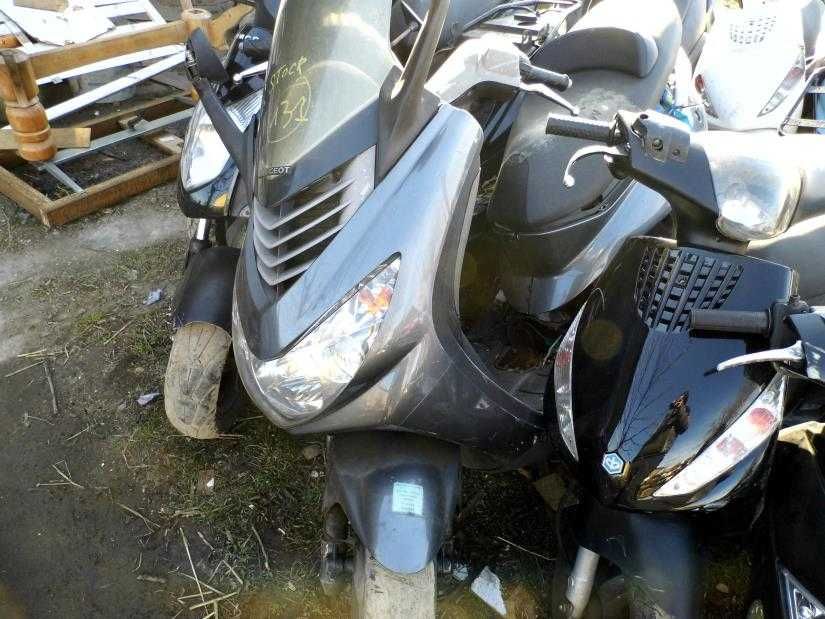 PEUGEOT ELYSTAR 125 EFI silnik czesci wtrysk iskrownik szyba 3 szt.