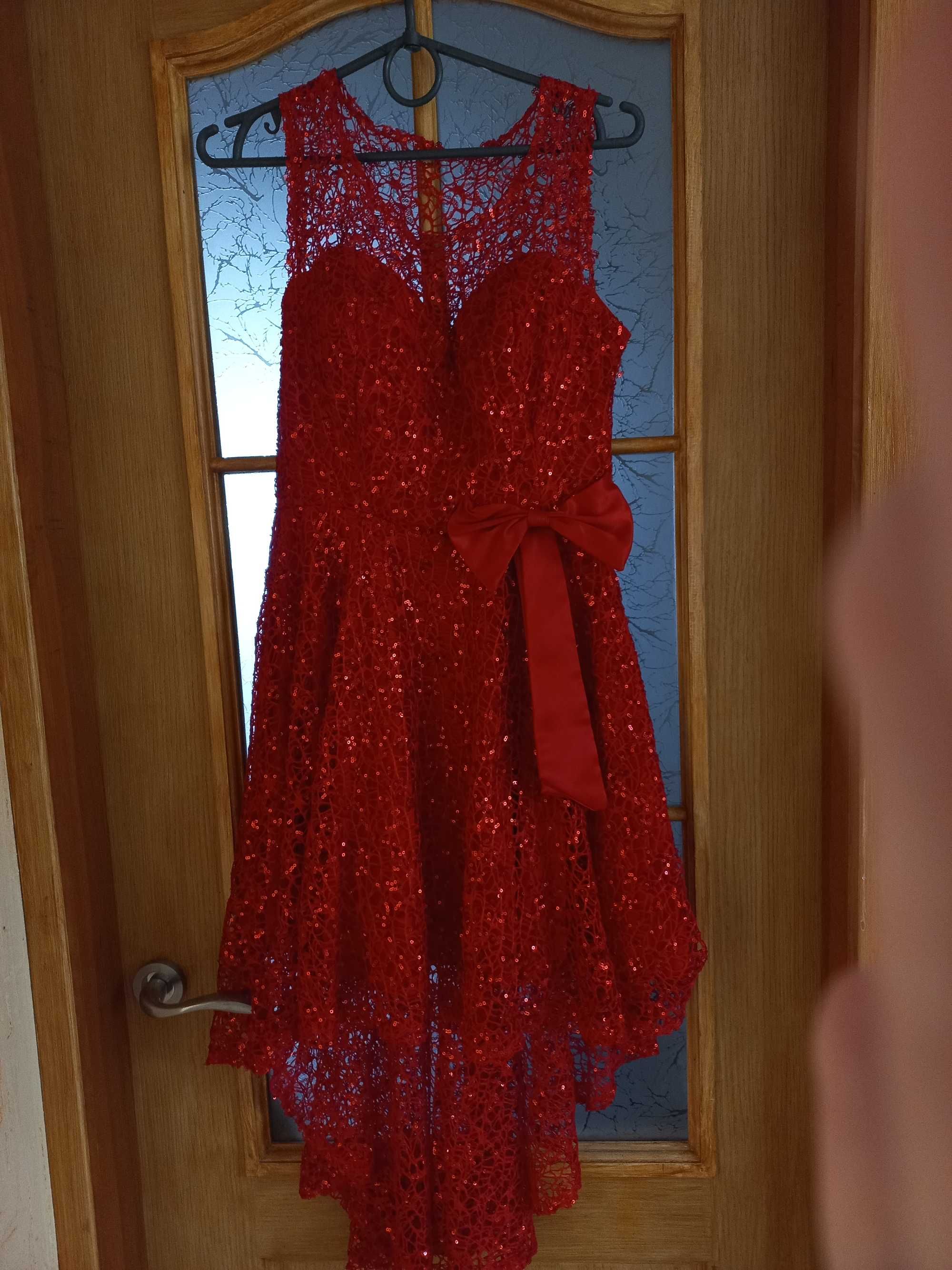 Червона сукня на зріст 158-170