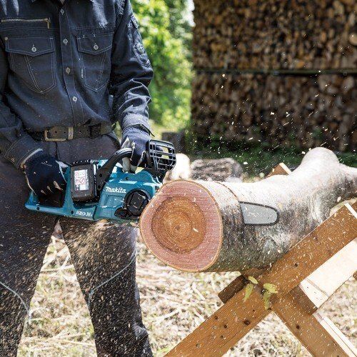 Акумуляторна ланцюгова пилка Makita