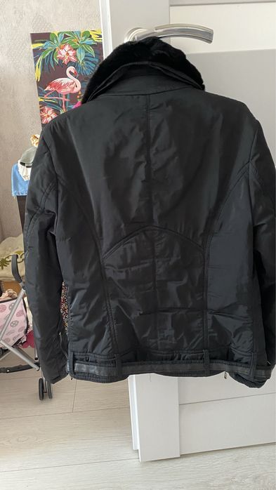 Продам куртку Mila Schon concept
