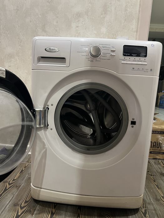 Пральна машина Whirlpool AWOE 9358 — 9 кг