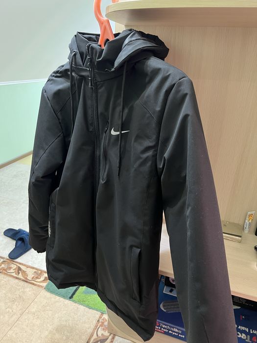 Куртка зимова Nike нова